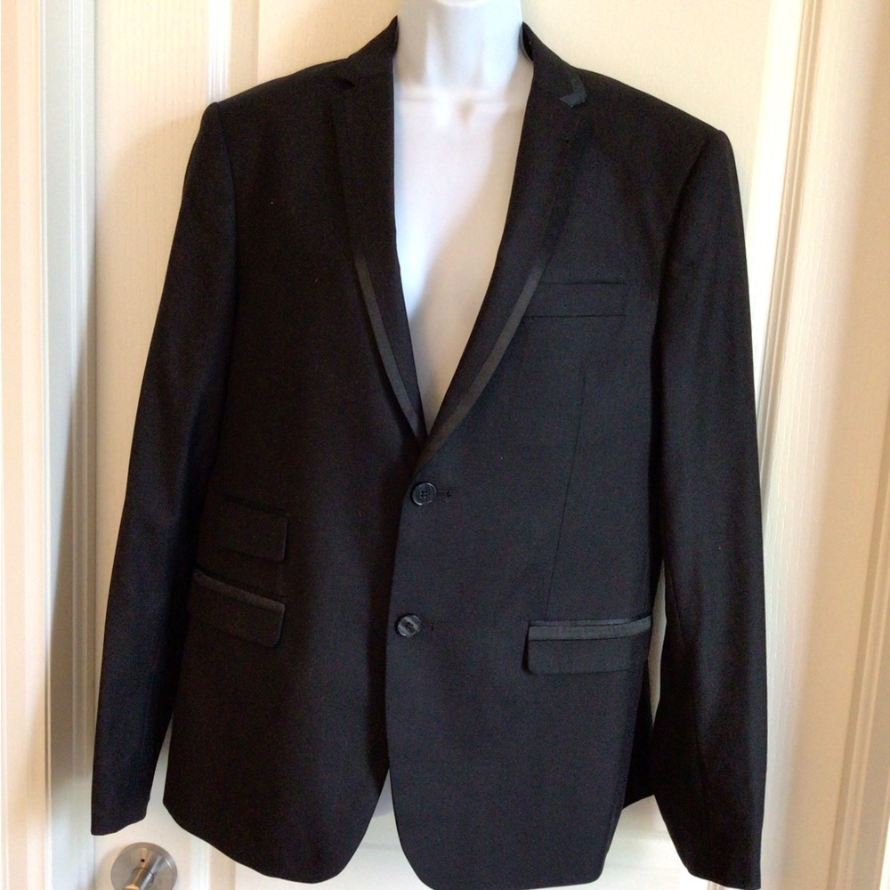 Men’s size 42 tuxedo jacket by stockhomme